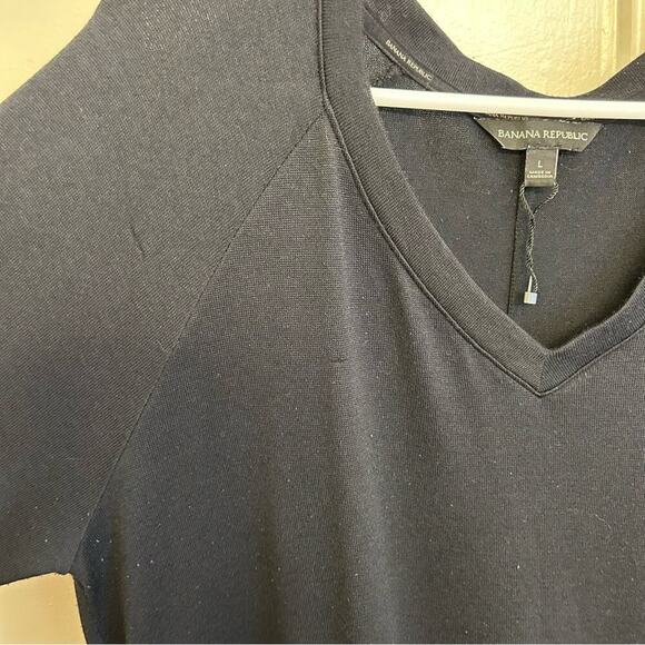 Banana Republic Black V Neck Sweater Women’s L - Picture 4 of 5